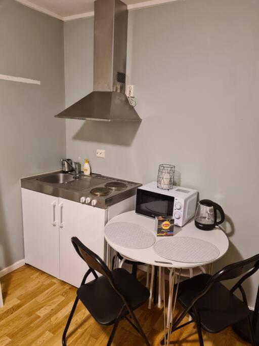 Small Studio Appartment Τρόμσο Εξωτερικό φωτογραφία
